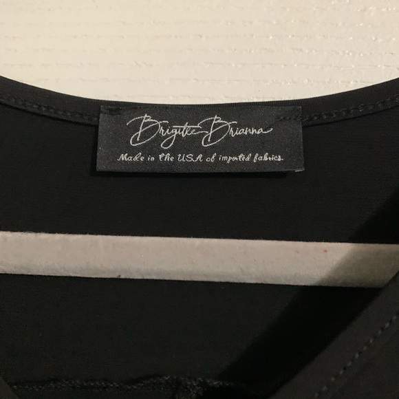 Black Women's V-Neck Top and Drawstring Jogger Set - Picture 3 of 8